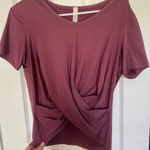 Lululemon Women's Mauve Twist Front Top
